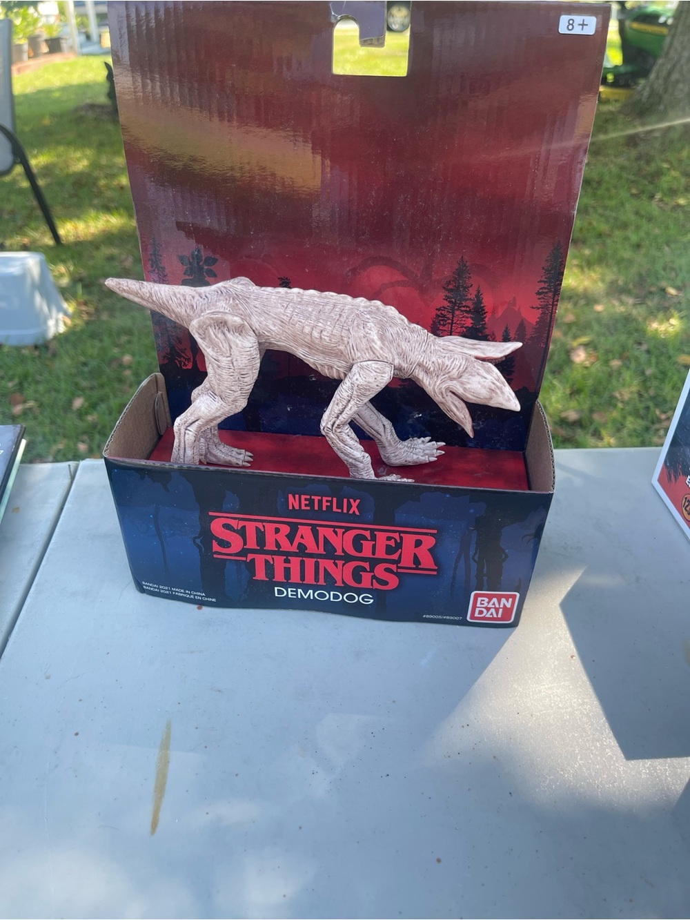 Stranger Things Demodog Figure - Bandai White Collectible